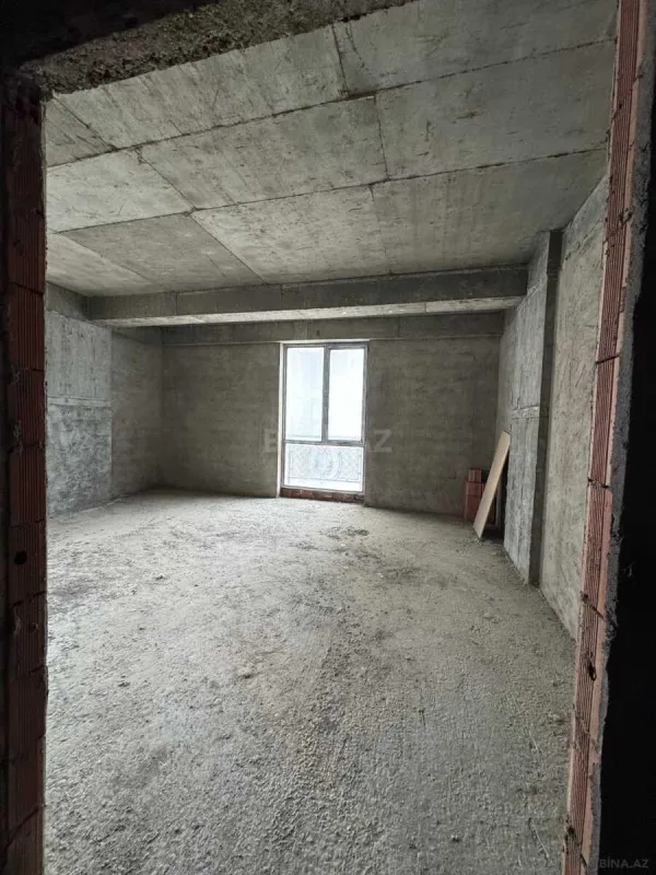 Satılır 2 otaqlı mənzil 100 m²