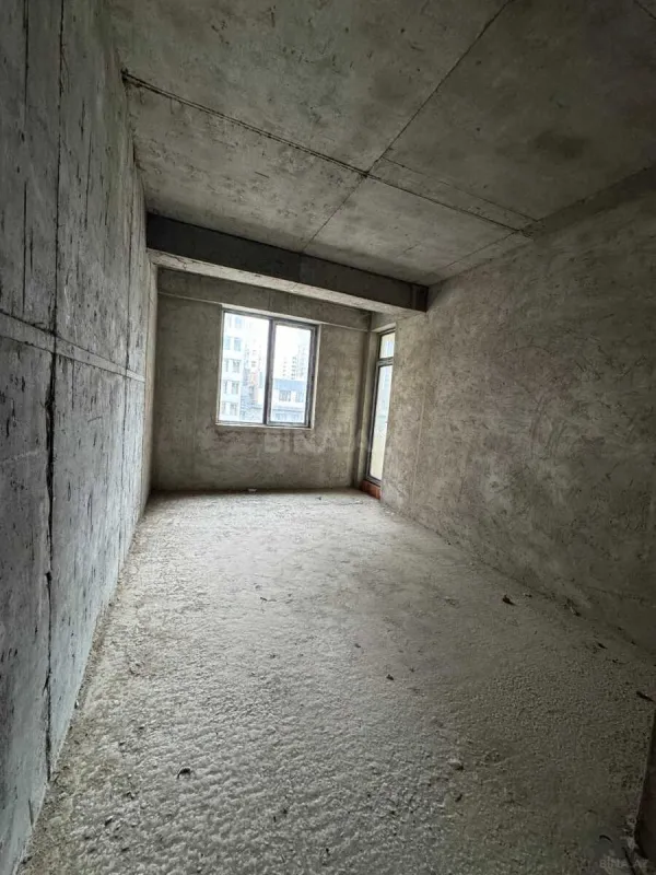 Satılır 2 otaqlı mənzil 100 m²