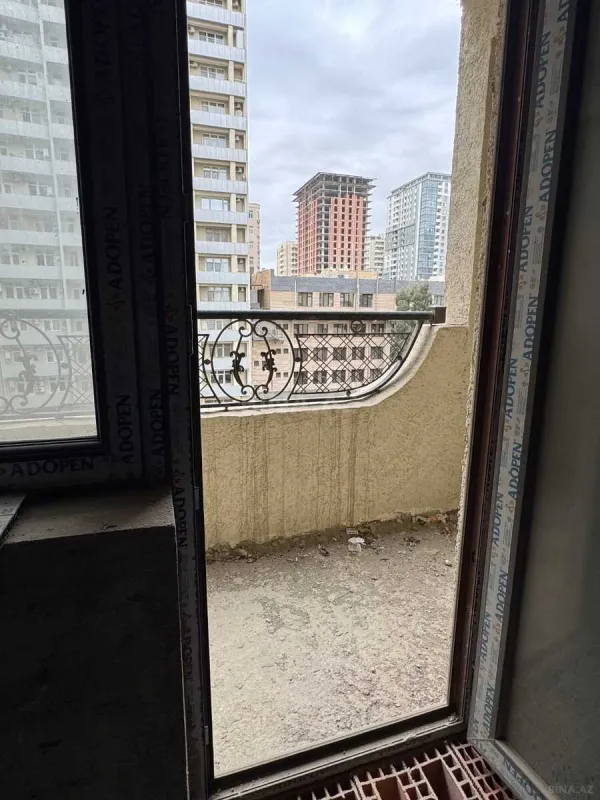 Satılır 2 otaqlı mənzil 100 m²