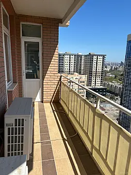 Satılır 3 otaqlı mənzil 145 m²