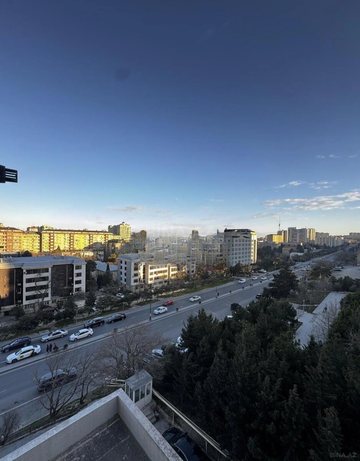 Satılır 3 otaqlı mənzil 100 m²