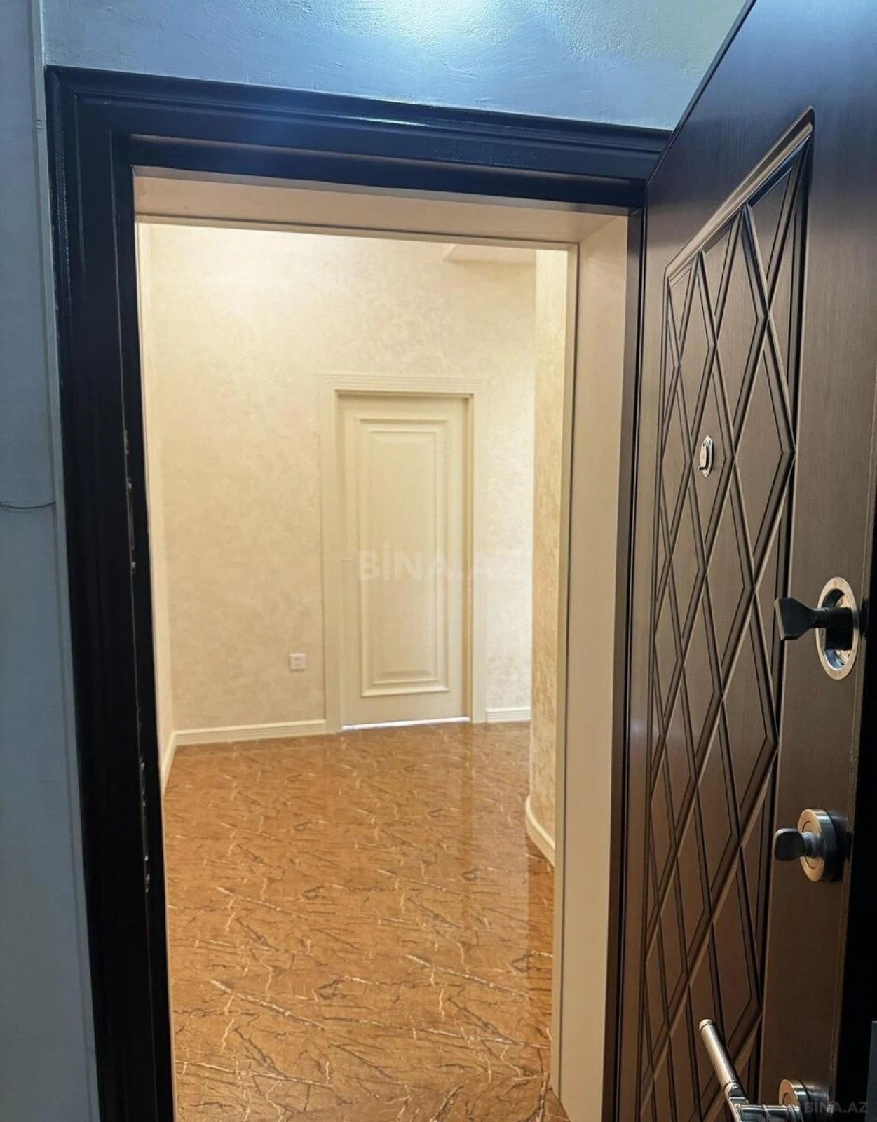 Satılır 3 otaqlı mənzil 100 m²