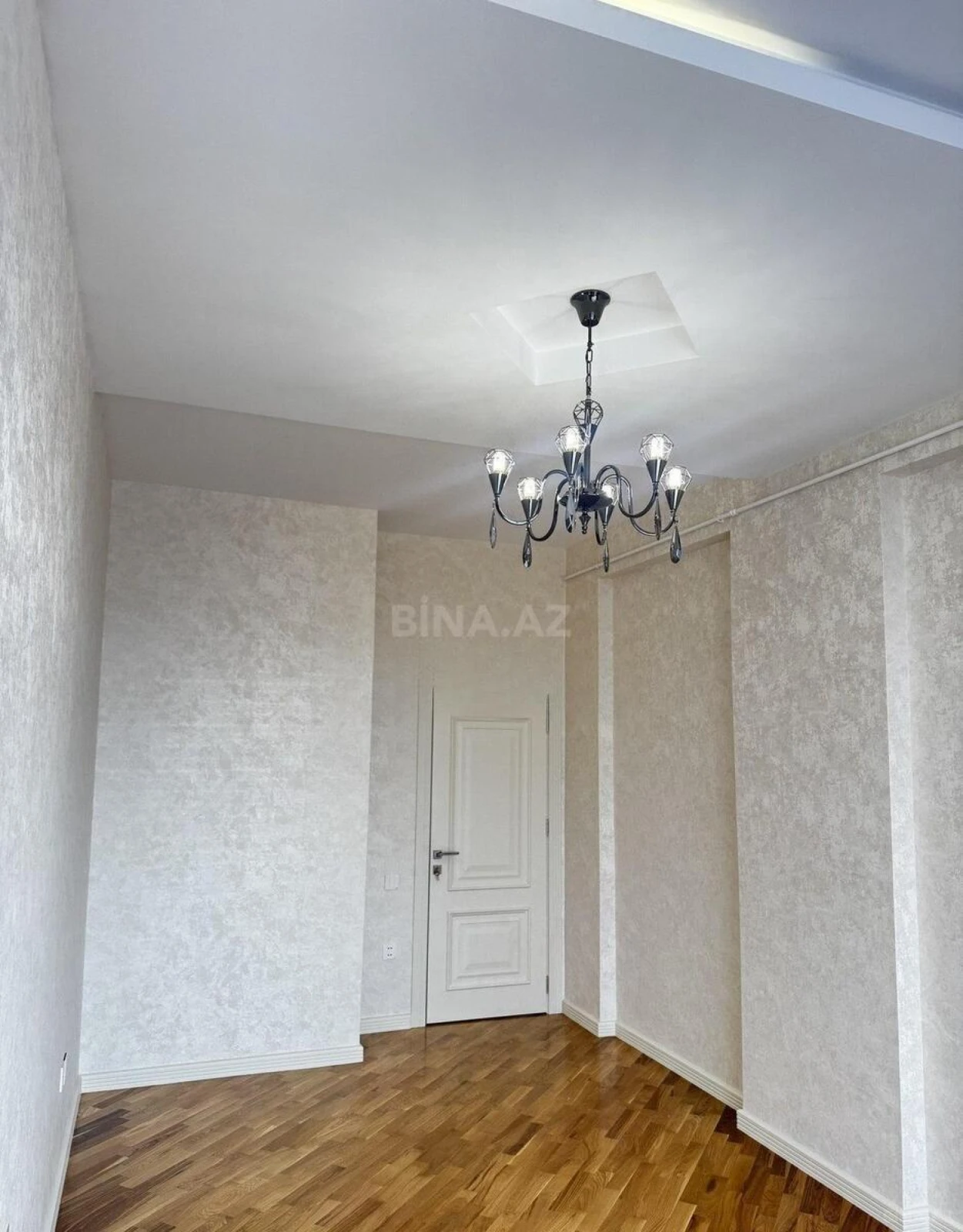 Satılır 3 otaqlı mənzil 100 m²