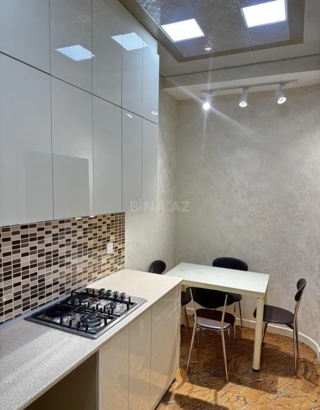 Satılır 3 otaqlı mənzil 100 m²