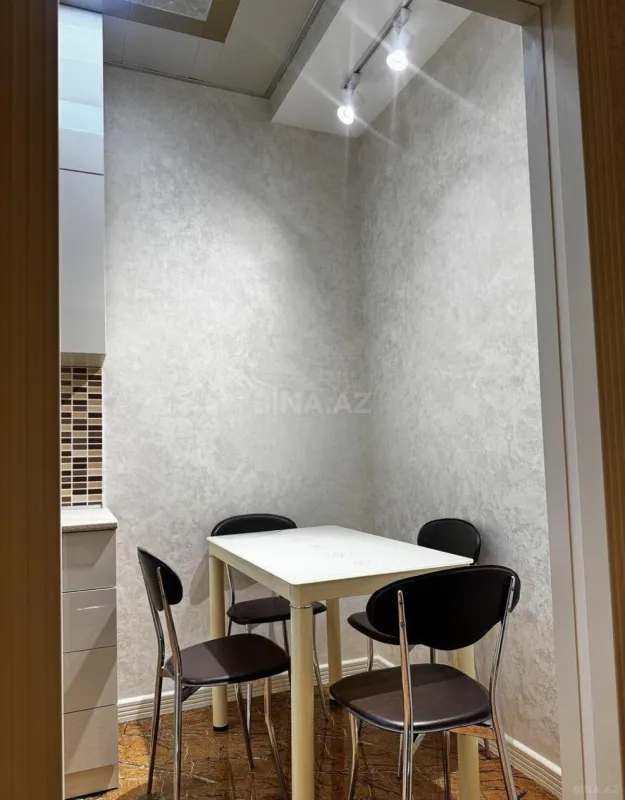 Satılır 3 otaqlı mənzil 100 m²