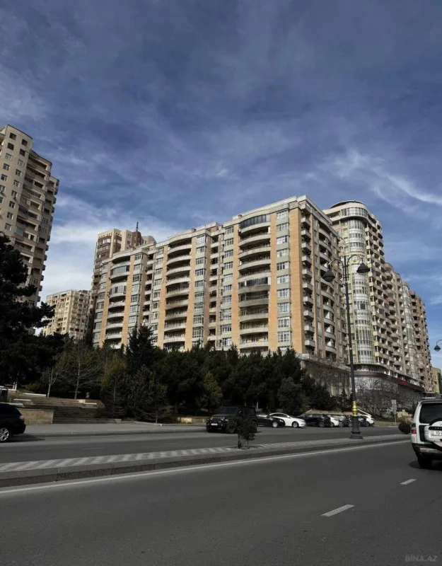 Satılır 3 otaqlı mənzil 100 m²