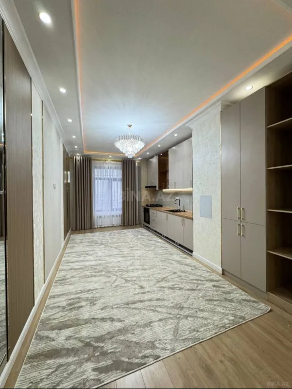 Kirayə verilir 4 otaqlı mənzil 150 m²