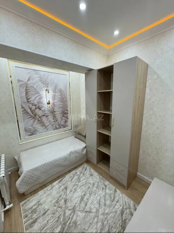 Kirayə verilir 4 otaqlı mənzil 150 m²