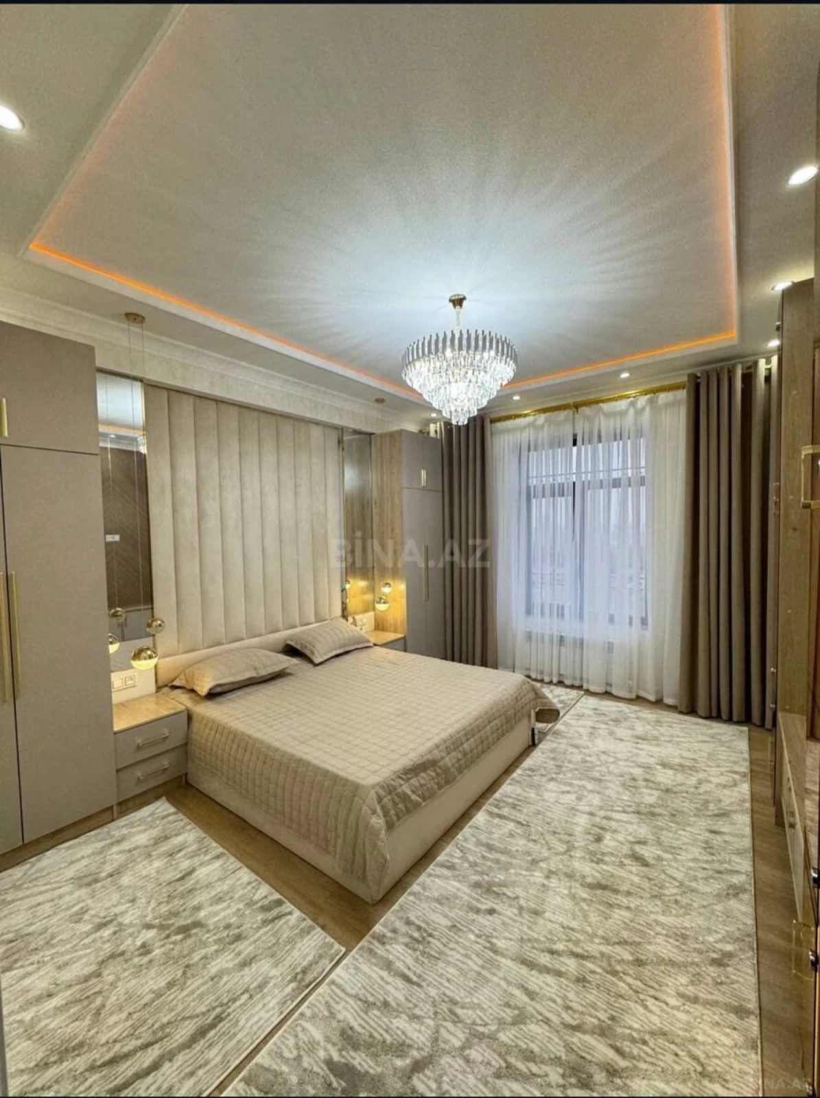Kirayə verilir 4 otaqlı mənzil 150 m²