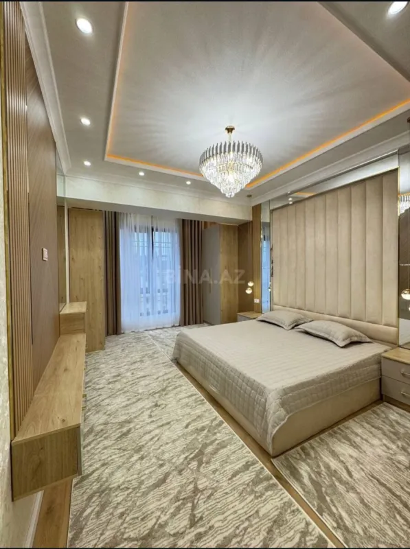 Kirayə verilir 4 otaqlı mənzil 150 m²