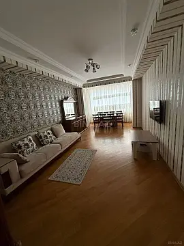 Kirayə verilir 2 otaqlı mənzil 115 m²