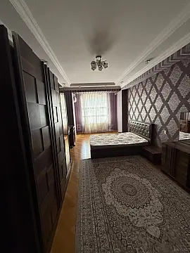 Kirayə verilir 2 otaqlı mənzil 115 m²