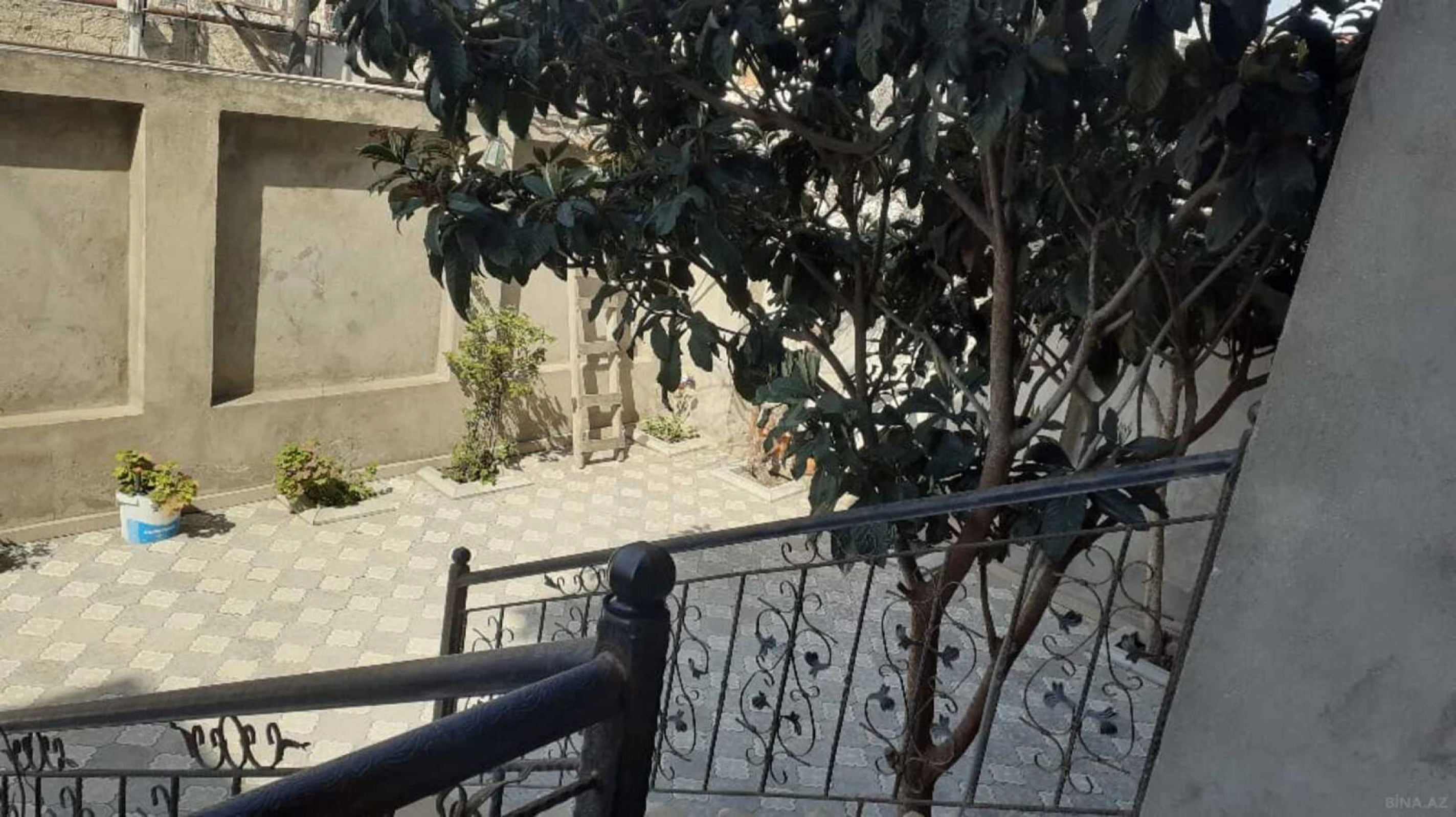 Satılır 6 otaqlı həyət evi 170 m²