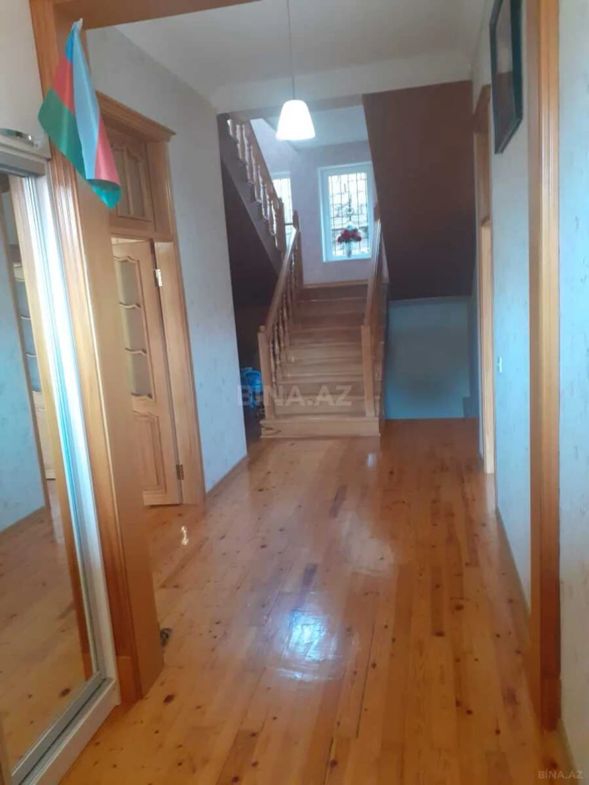 Satılır 6 otaqlı həyət evi 170 m²