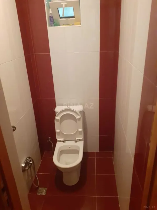 Satılır 6 otaqlı həyət evi 170 m²