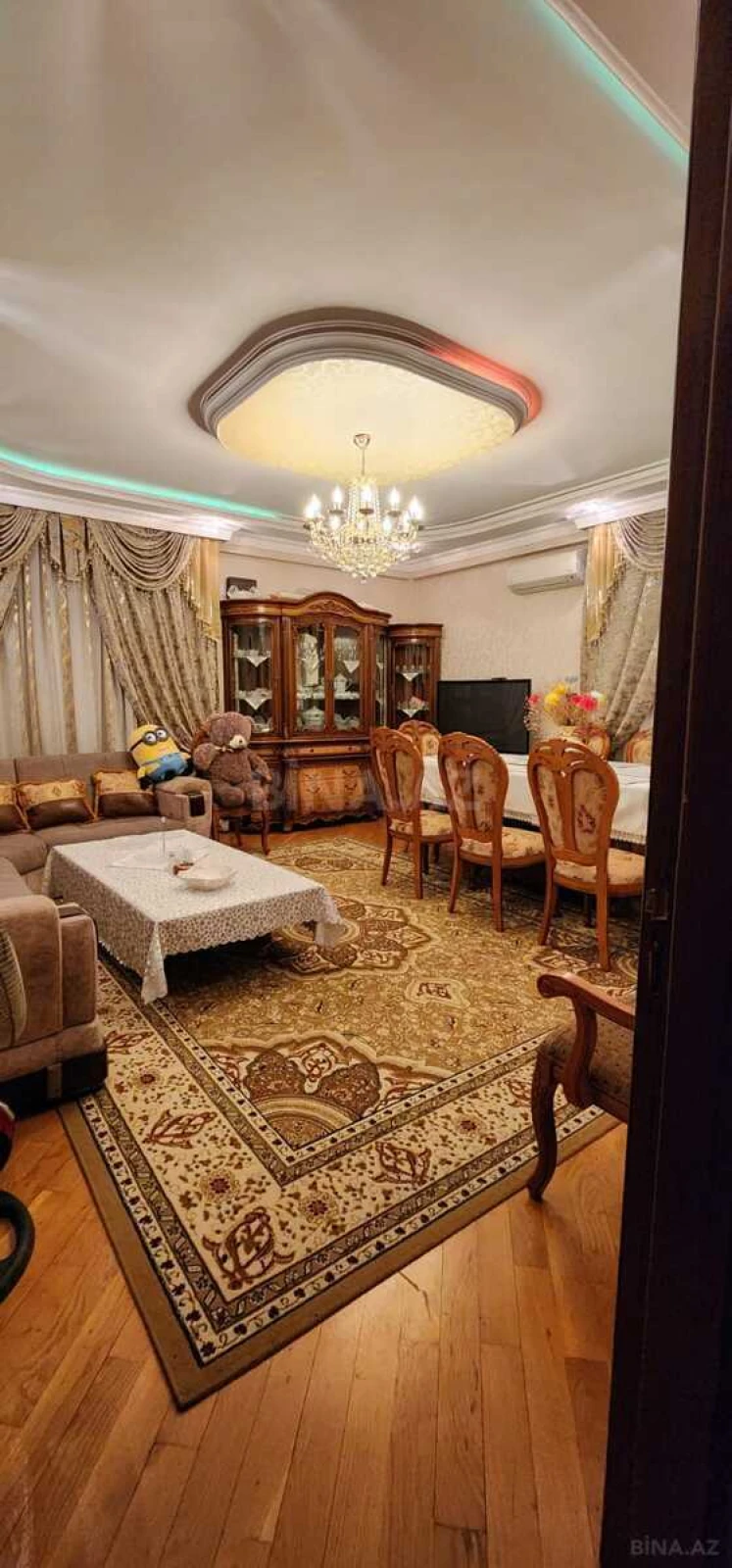 Kirayə verilir 3 otaqlı mənzil 124 m²