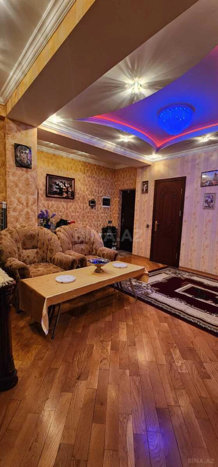 Kirayə verilir 3 otaqlı mənzil 124 m²