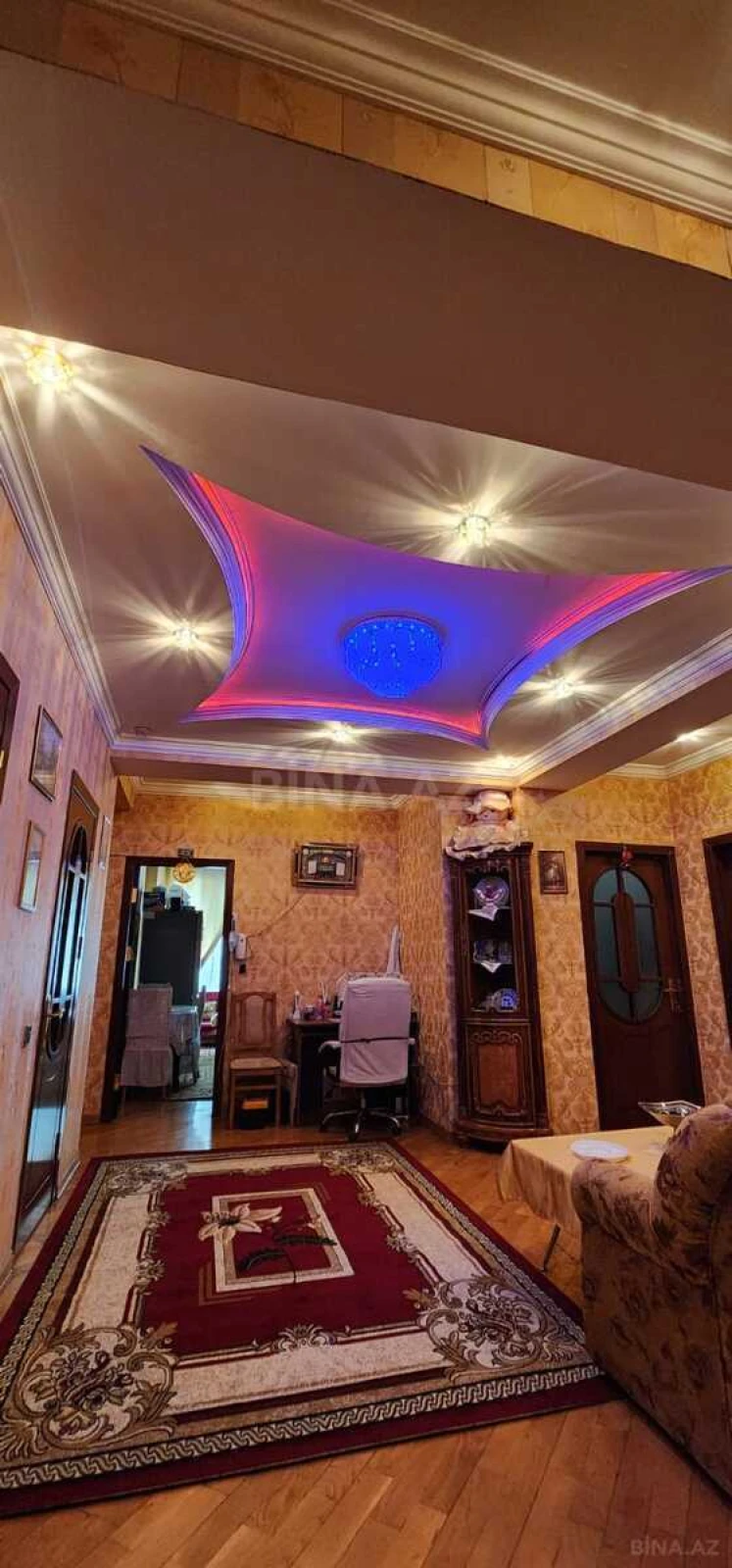 Kirayə verilir 3 otaqlı mənzil 124 m²