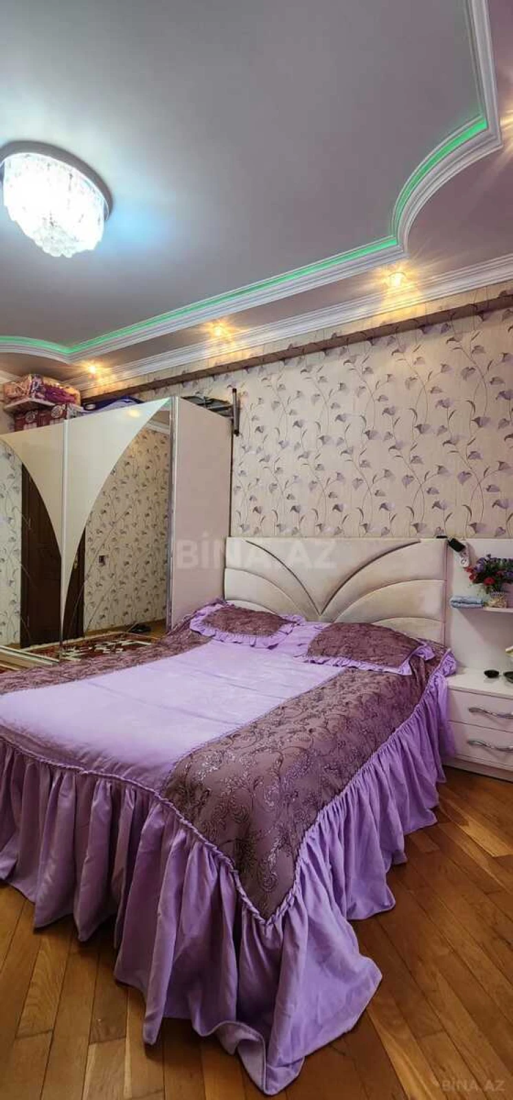Kirayə verilir 3 otaqlı mənzil 124 m²