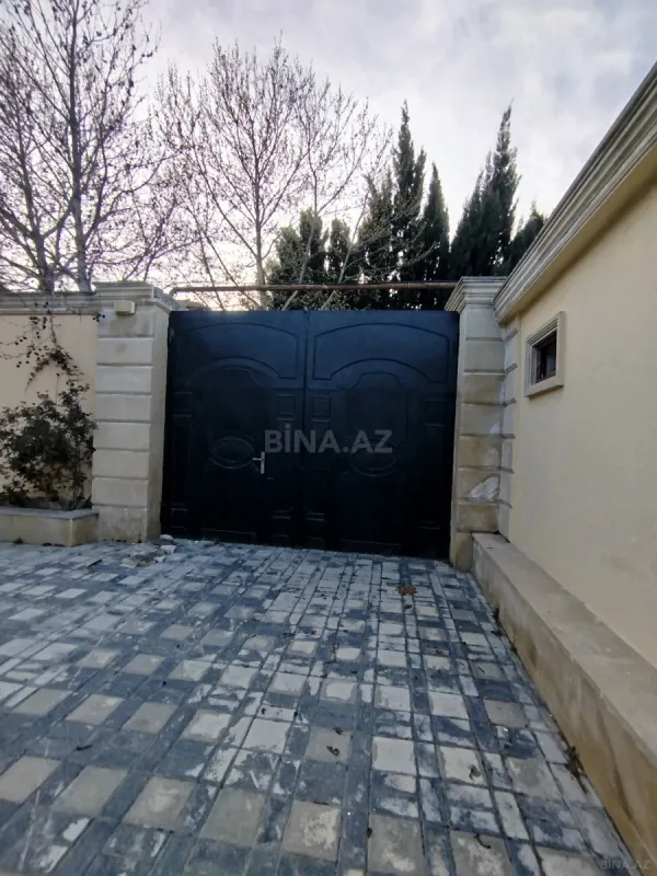 Satılır 5 otaqlı həyət evi 200 m²