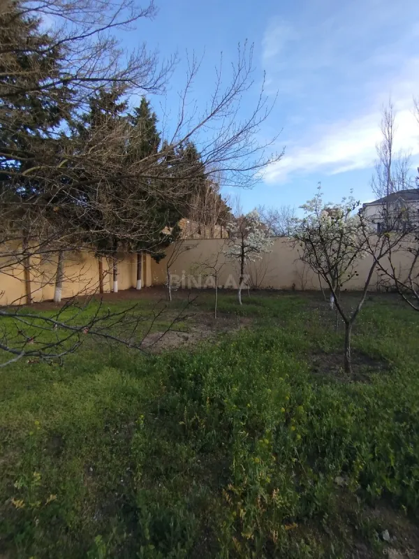 Satılır 5 otaqlı həyət evi 200 m²