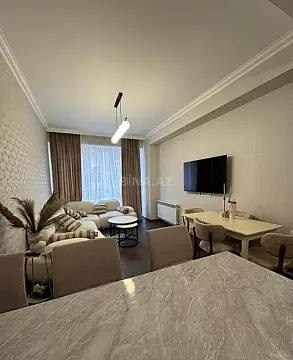 Satılır 3 otaqlı mənzil 80 m² — Bakı, İnşaatçılar 3 otaq 80.00 m²