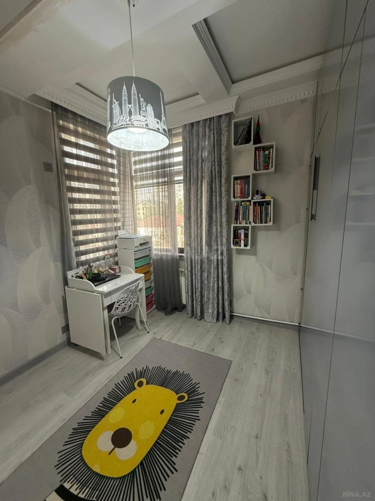 Satılır 3 otaqlı mənzil 94 m²