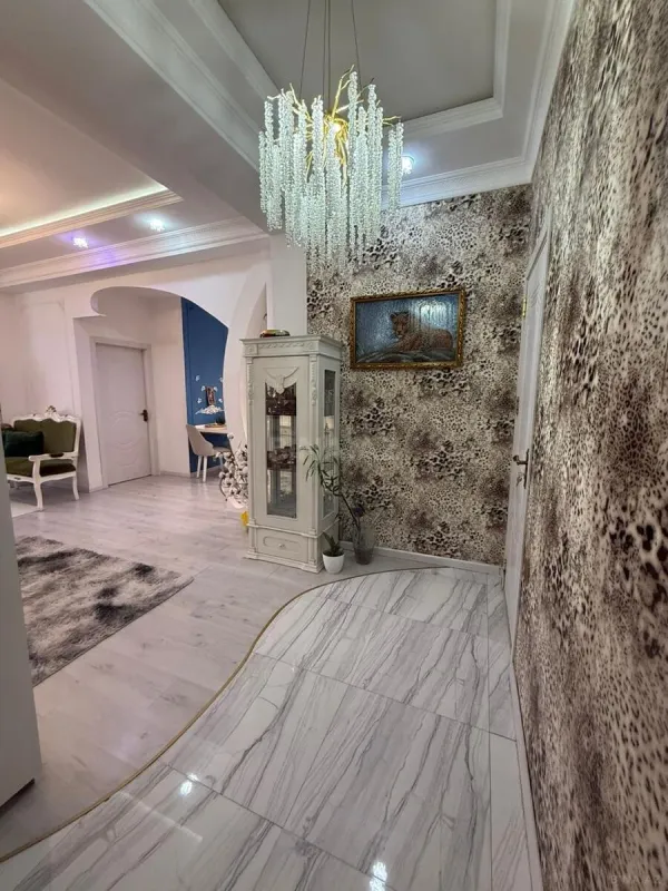 Satılır 3 otaqlı mənzil 94 m²