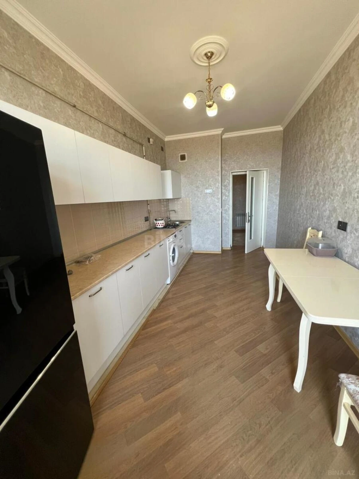 Kirayə verilir 3 otaqlı mənzil 130 m²