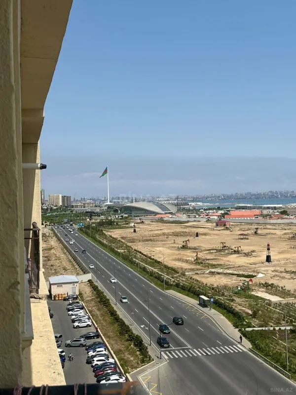 Kirayə verilir 3 otaqlı mənzil 130 m²