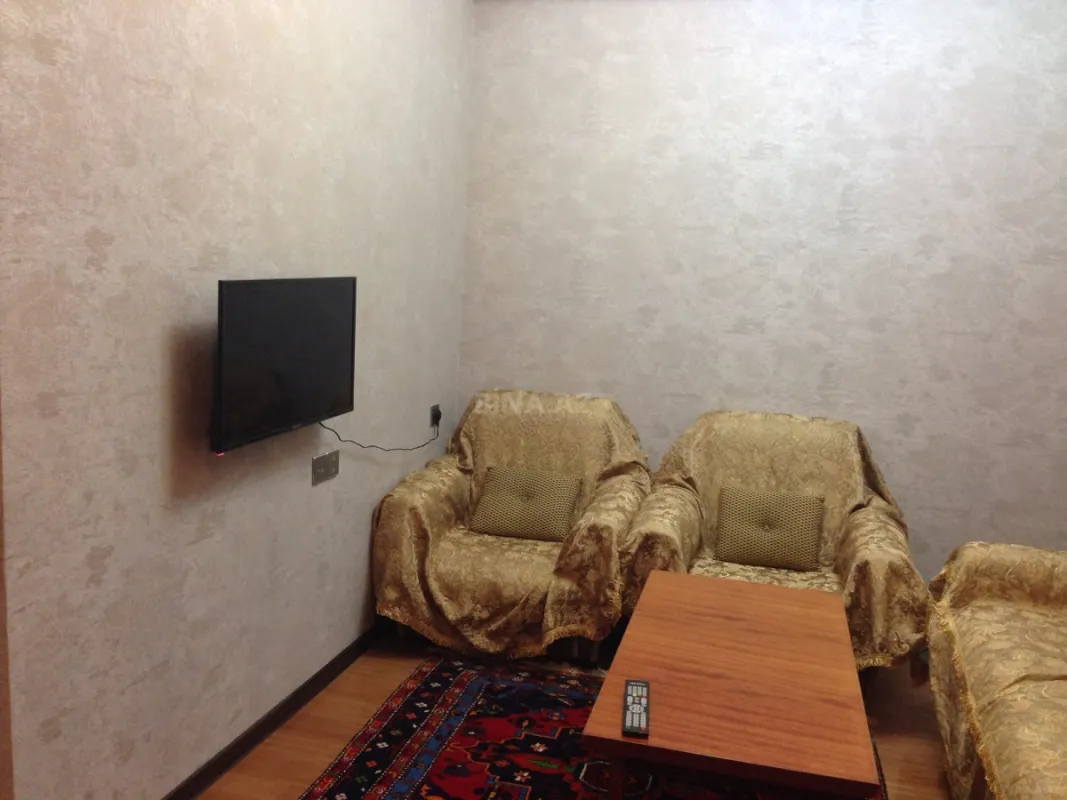 Kirayə verilir 2 otaqlı mənzil 48 m²