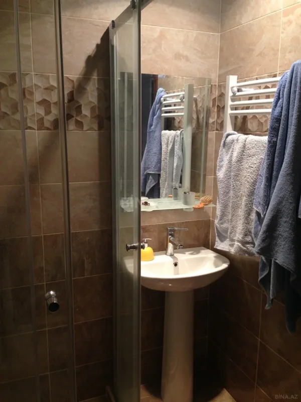 Kirayə verilir 2 otaqlı mənzil 48 m²