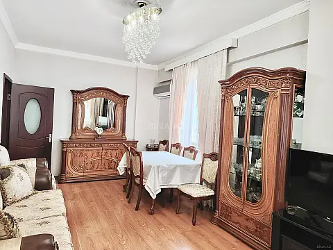 Satılır 3 otaqlı mənzil 96 m²