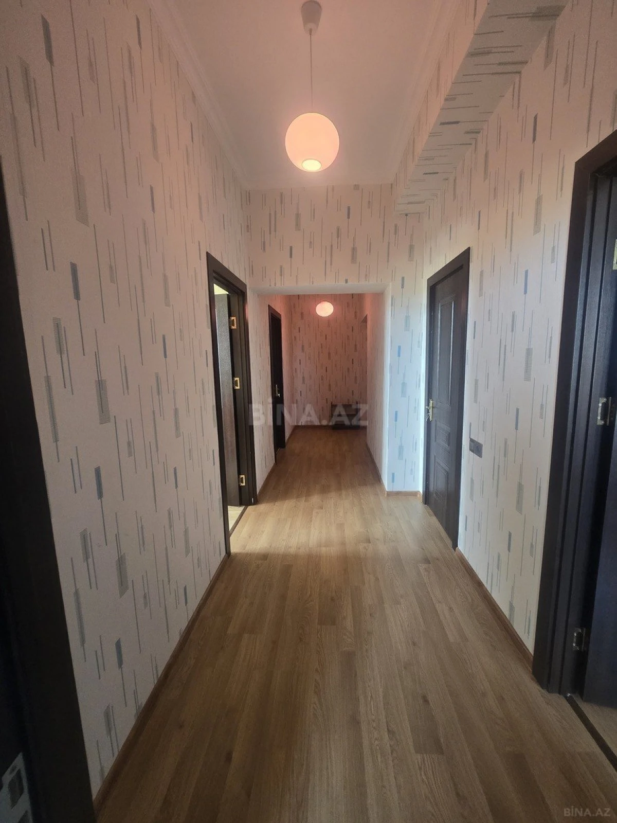 Satılır 3 otaqlı mənzil 96 m²