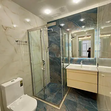 Satılır 4 otaqlı mənzil 140 m²