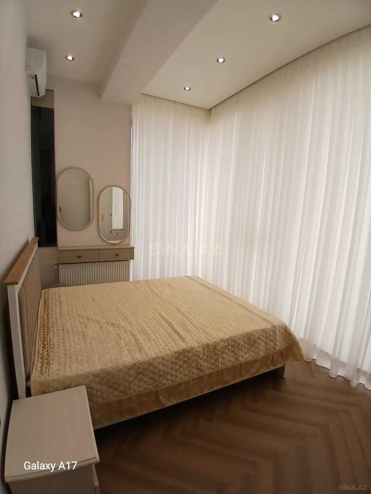 Satılır 3 otaqlı mənzil 75 m²