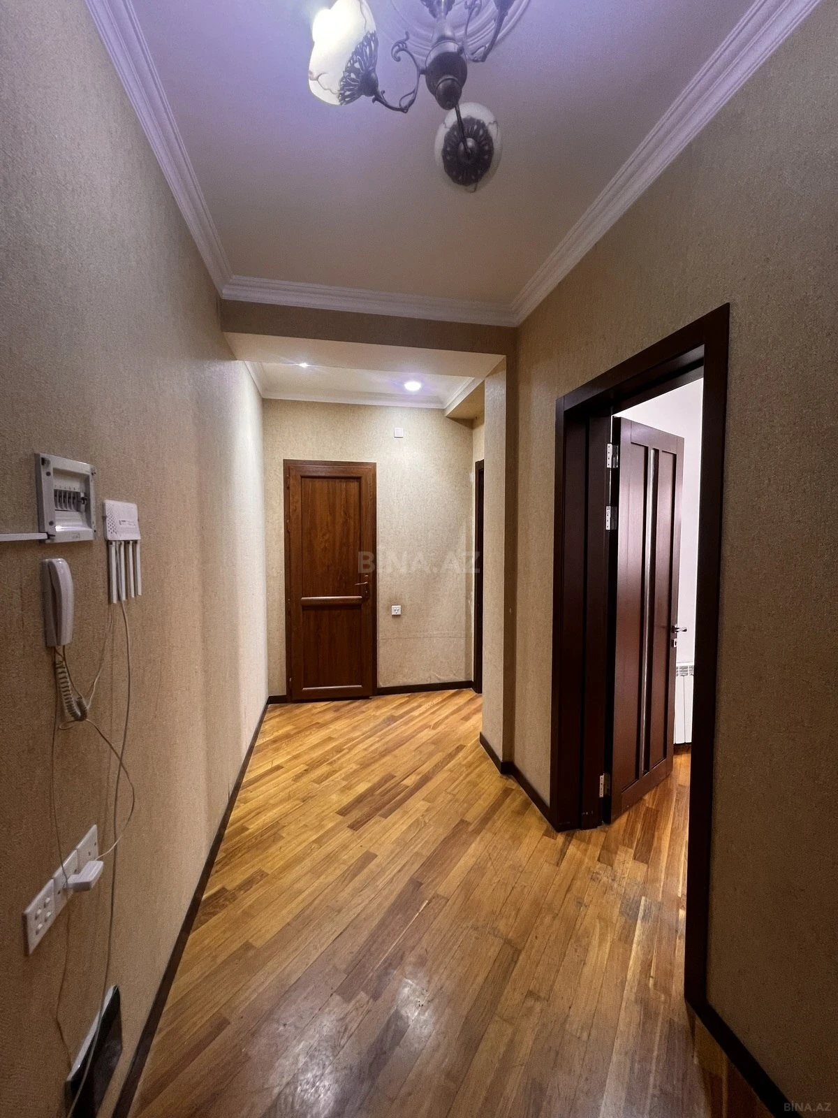 Kirayə verilir 2 otaqlı mənzil 70 m²