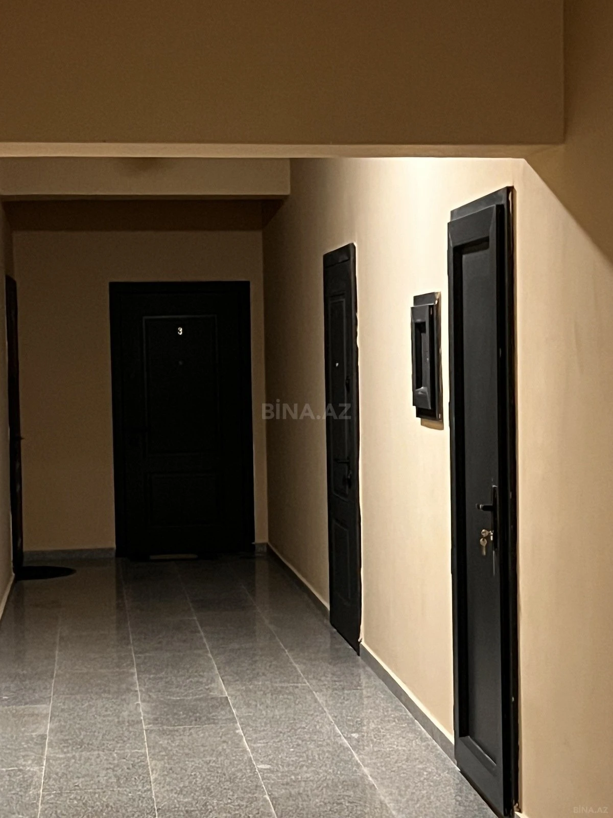 Kirayə verilir 2 otaqlı mənzil 70 m²