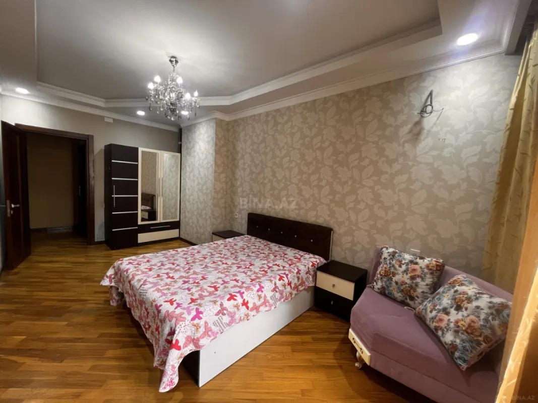 Kirayə verilir 2 otaqlı mənzil 70 m²