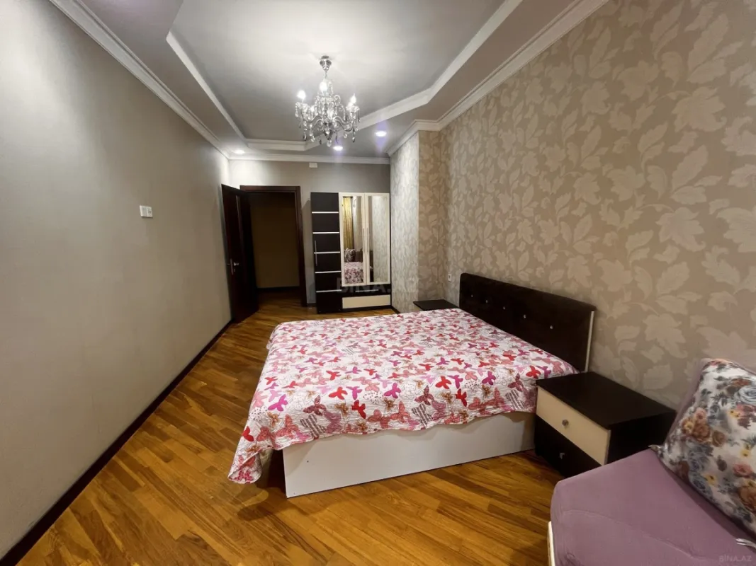 Kirayə verilir 2 otaqlı mənzil 70 m²
