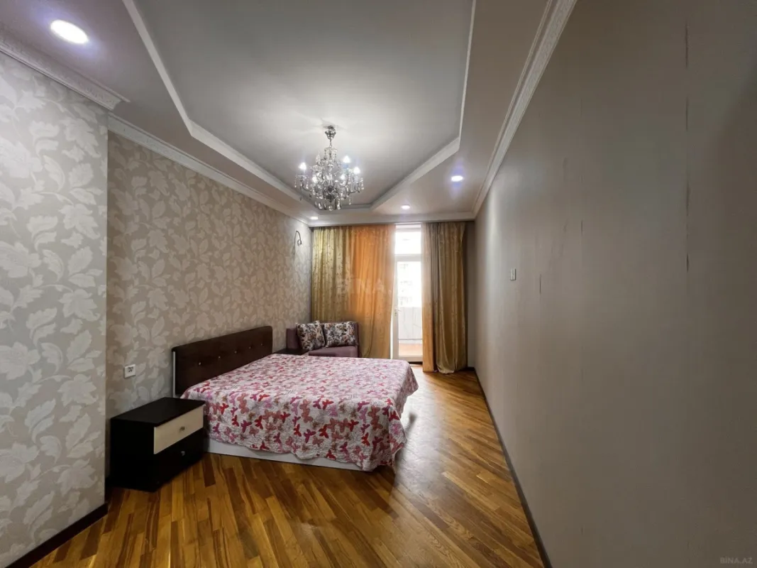 Kirayə verilir 2 otaqlı mənzil 70 m²