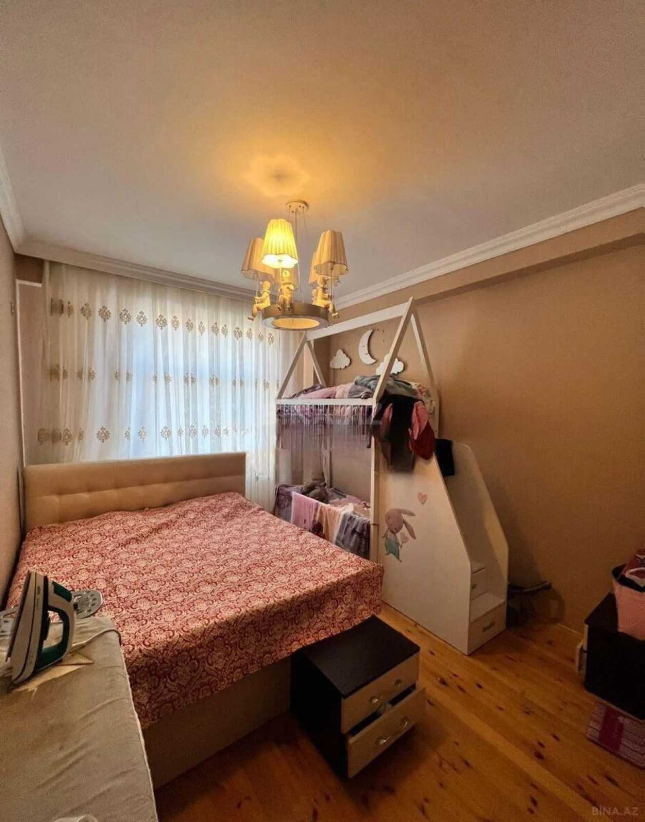 Satılır 2 otaqlı mənzil 90 m²