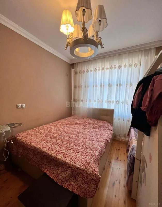 Satılır 2 otaqlı mənzil 90 m²