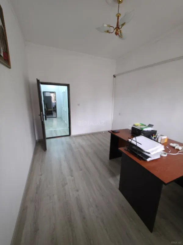 Satılır 3 otaqlı mənzil 110 m²