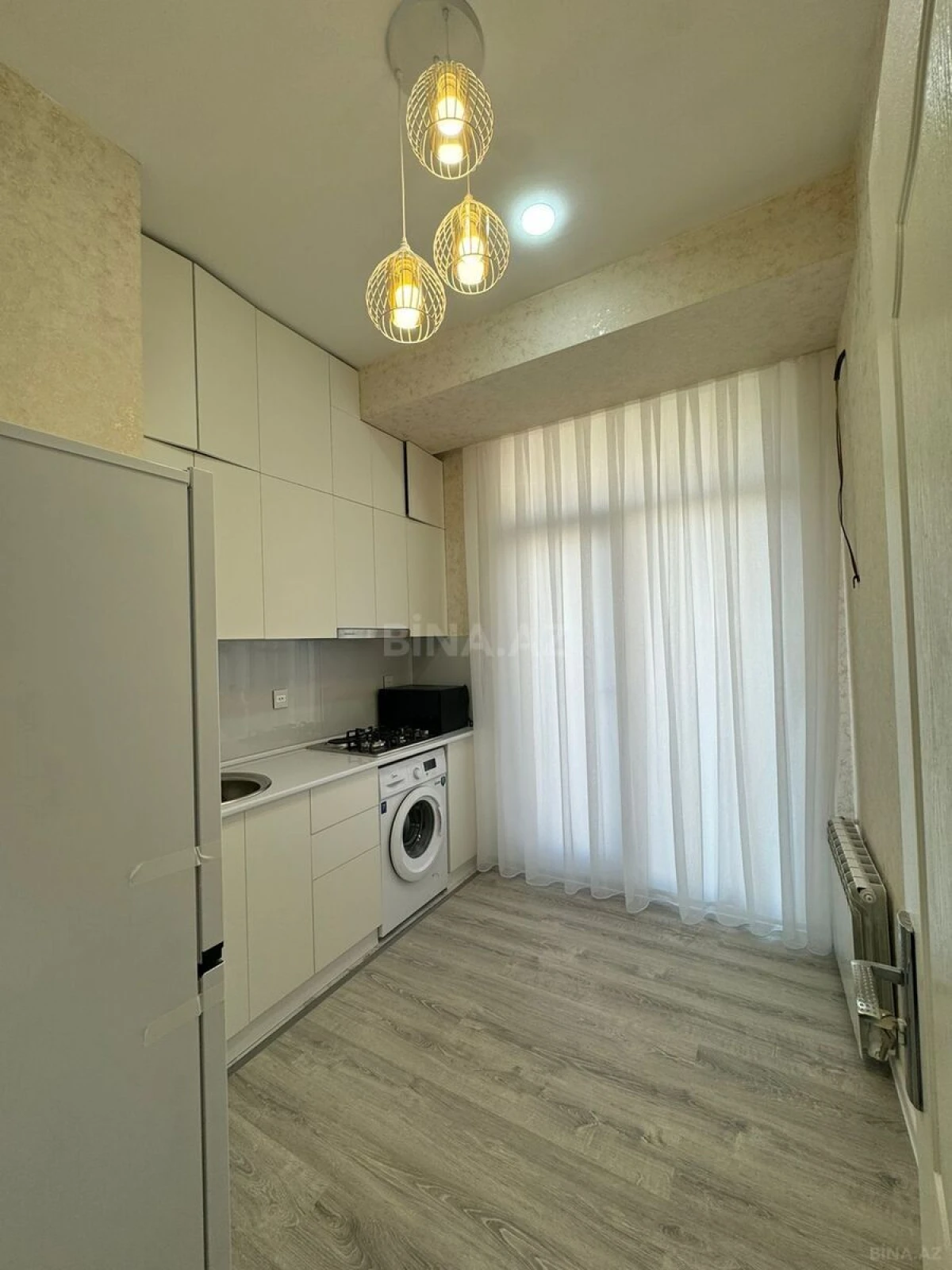 Kirayə verilir 2 otaqlı mənzil 70 m²