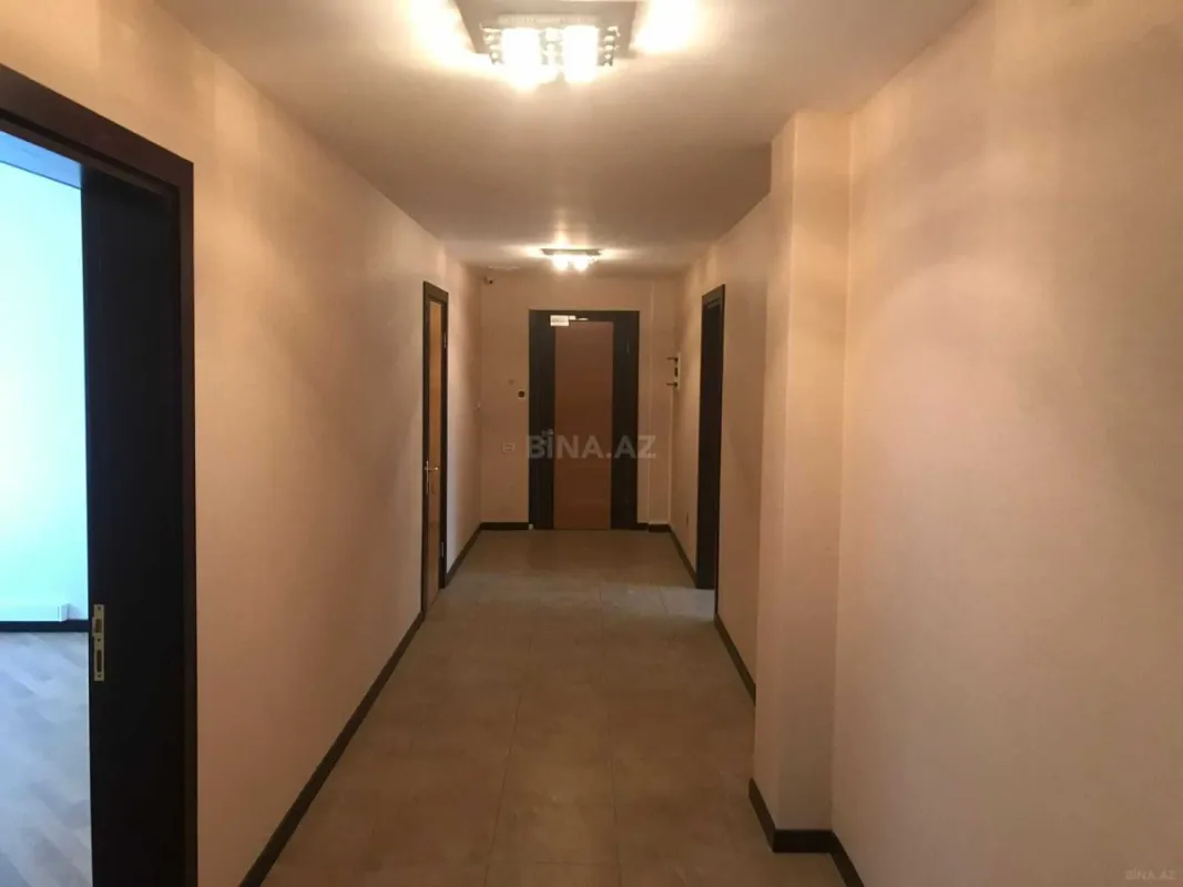 Kirayə verilir 7 otaqlı ofis 250 m²