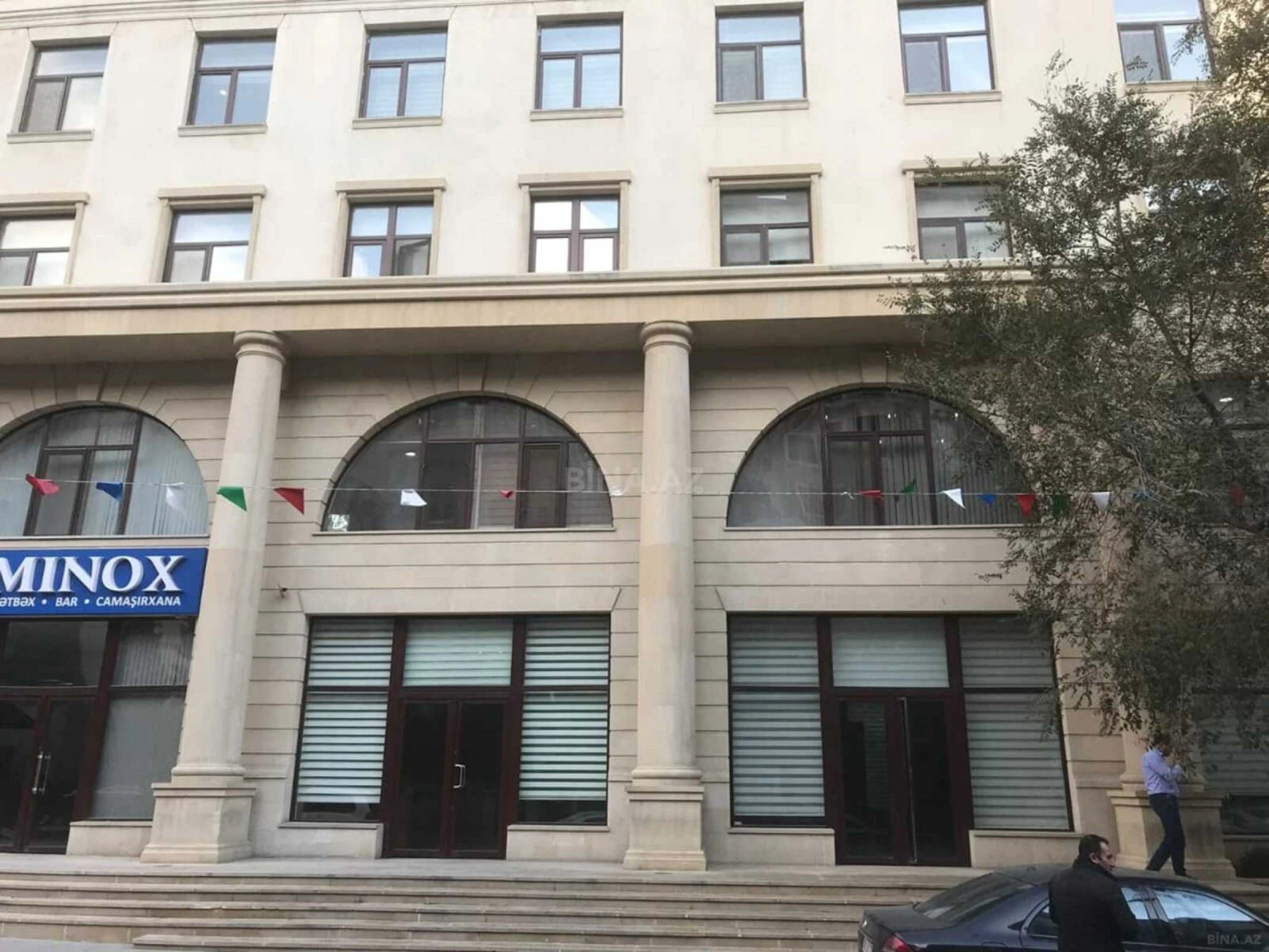 Kirayə verilir 7 otaqlı ofis 250 m²