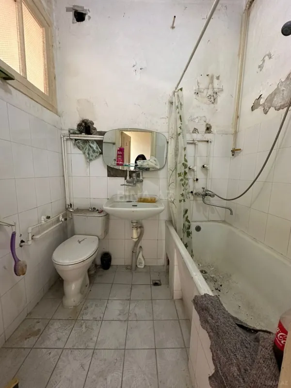 Satılır 2 otaqlı mənzil 65 m²