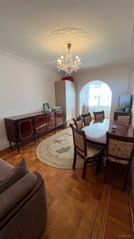 Kirayə verilir 2 otaqlı mənzil 60 m²