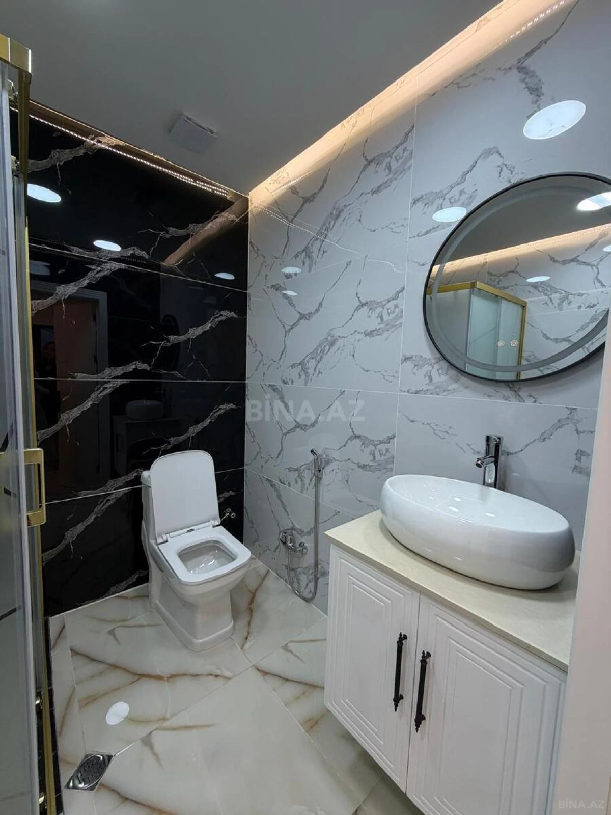 Satılır 2 otaqlı mənzil 85 m²